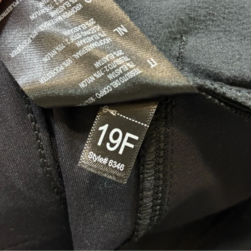 Kuhl the Weekndr Pants Womens size Medium Hiking Water Resistant Pants - Picture 10 of 11